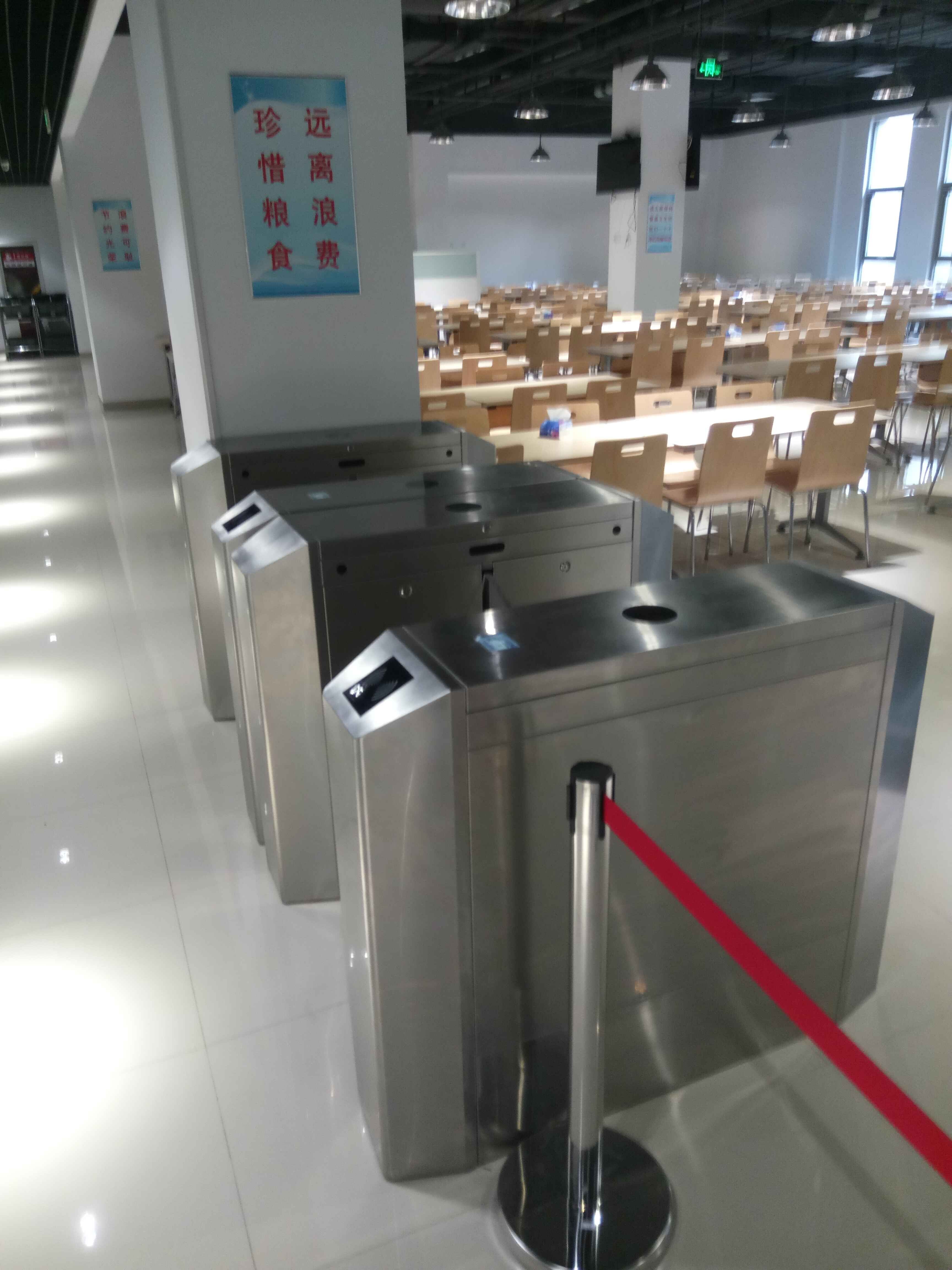 �Aͨ���F(tu��n)���l�(xi��ng)Ŀ