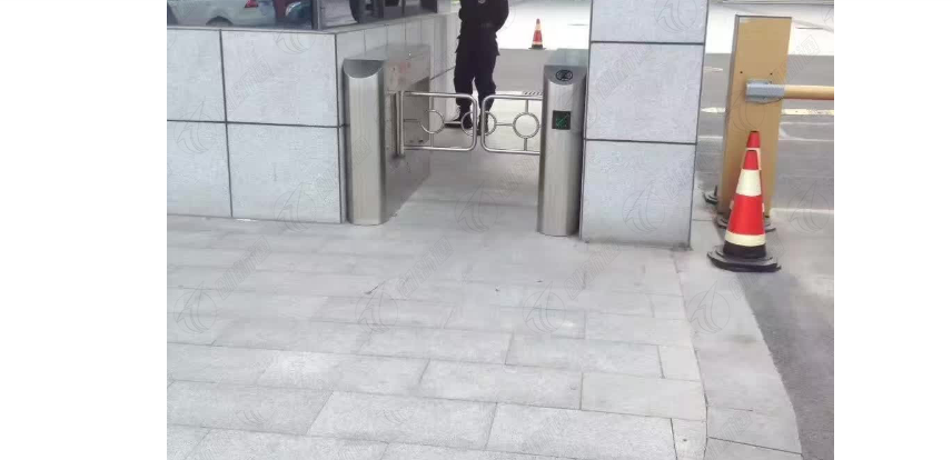 江蘇淮安新城區(qū)公安局尊貴擺閘項(xiàng)目