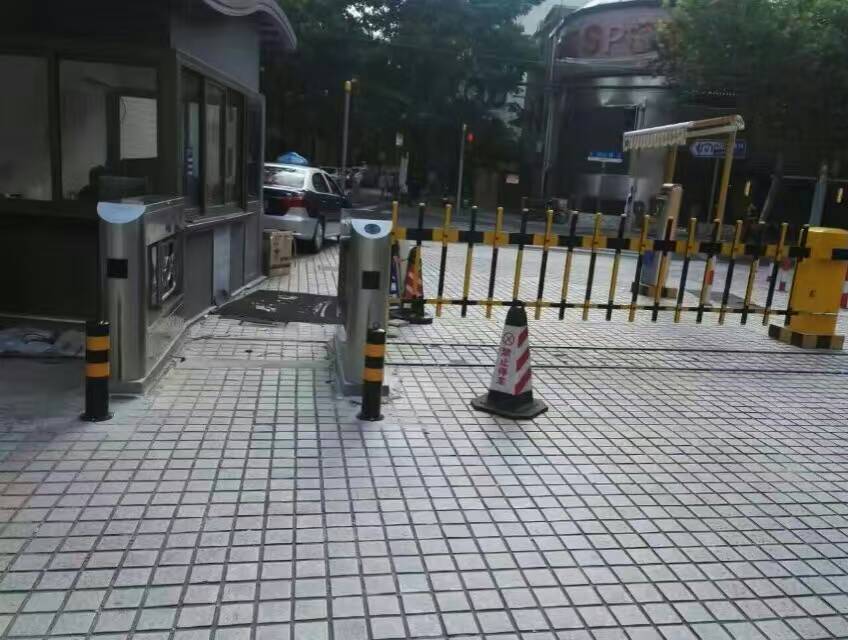小區(qū)擺閘案例